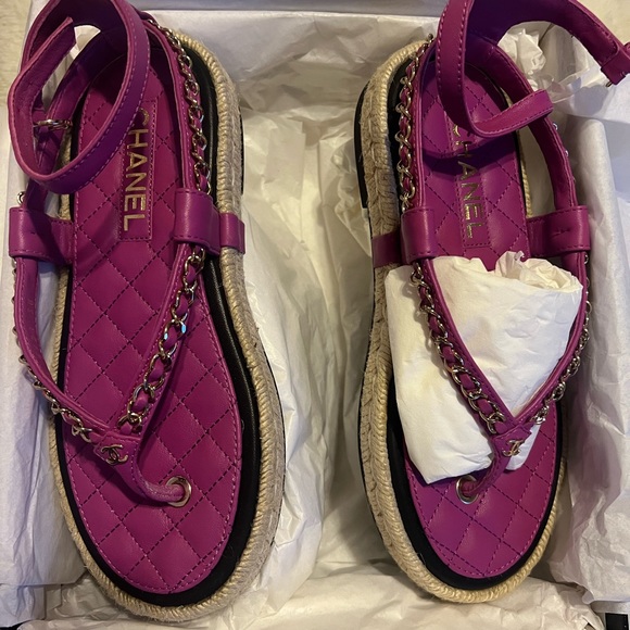 New!!!! Dust bag and box included - Picture 3 of 5